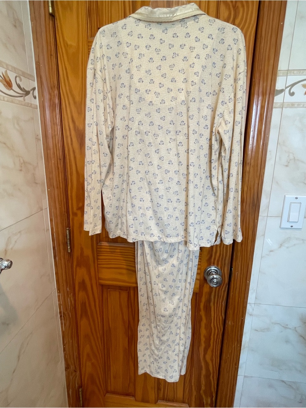 Amanda Stewart Intimates Women’s 2-Piece Pajama Set – NWT